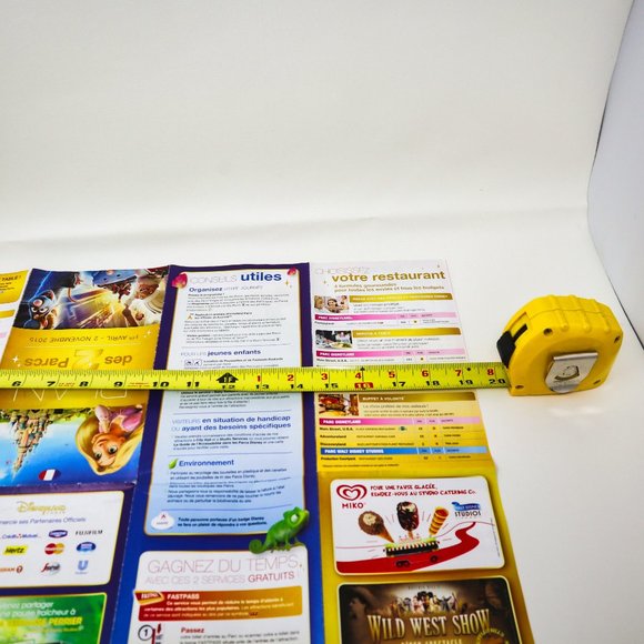 PARIS Disney EURO Disneyland Map EUROPE souvenir gift for Travel 2015 FRENCH - Picture 14 of 15